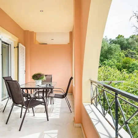 Angelo's Luxury Near Corfu Town بيت للعطل *